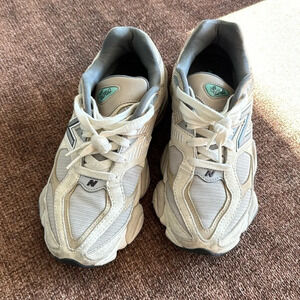 New Balance White and Gray Sneakers